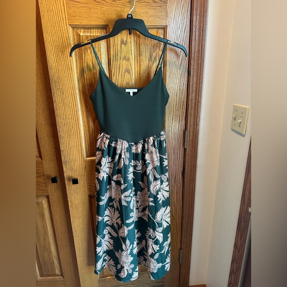 Drop Waist Mixed Media Dress MIDI Size Large Maurices Tropical Vacation Sz M